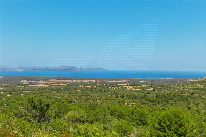 Finca auf einem Grundstück von ca. 5.430.236 m2 mit Panoramablick auf das Meer,