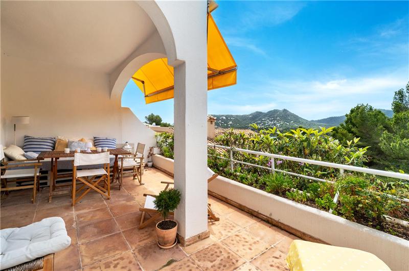 Exclusivo piso con terraza y vistas al mar,