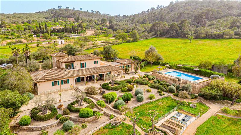 Impresionante finca mallorquina con carácter y vistas panorámicas